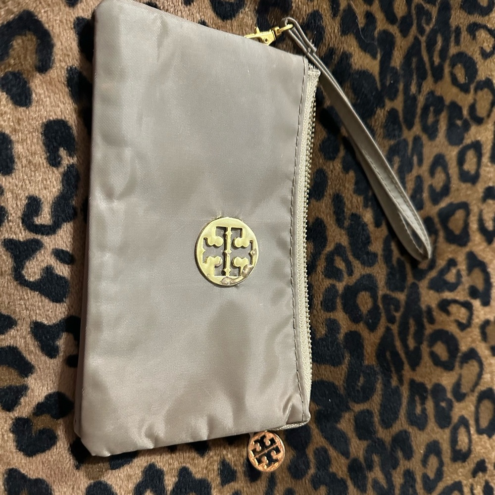 Wristlet